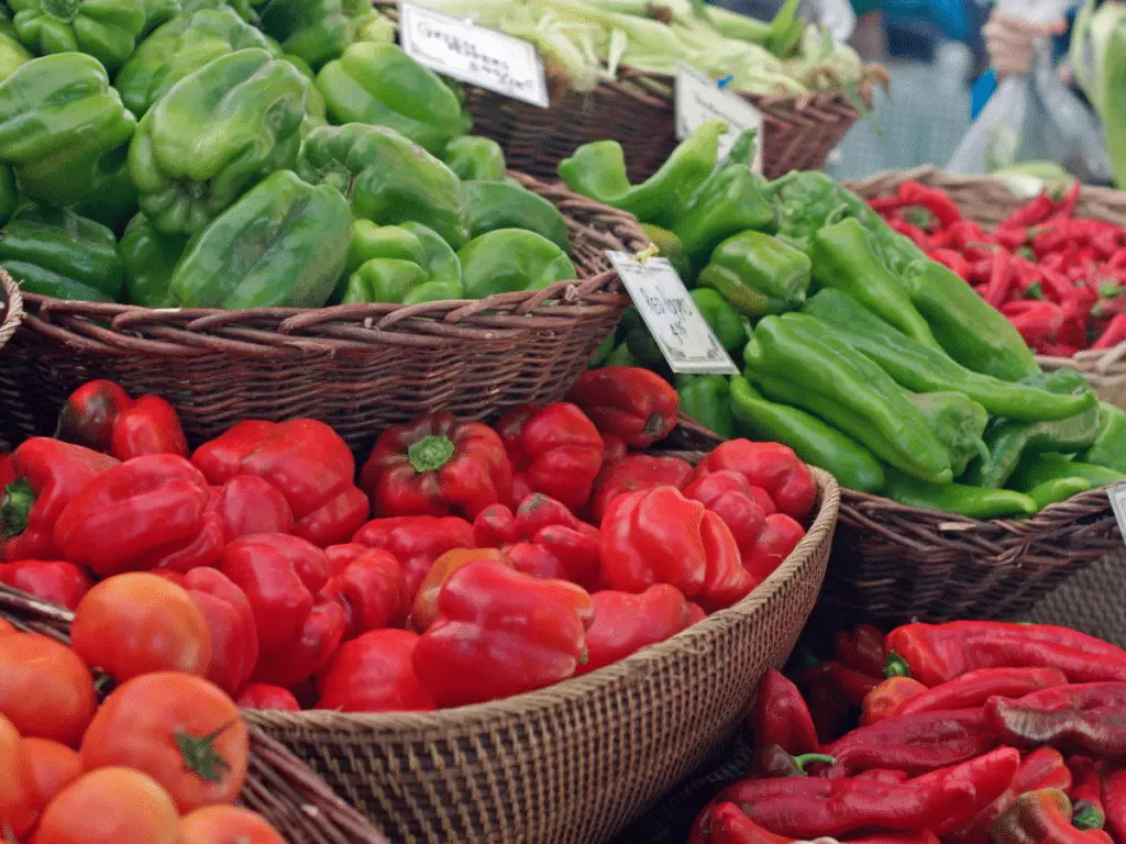 Bell peppers of all varieties are typically easier to find than green poblanos. Red poblanos are not commonly available.